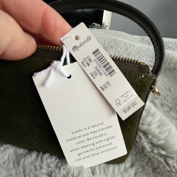 Madewell the Clip Strap Pouch in Suede - Picture 3 of 4